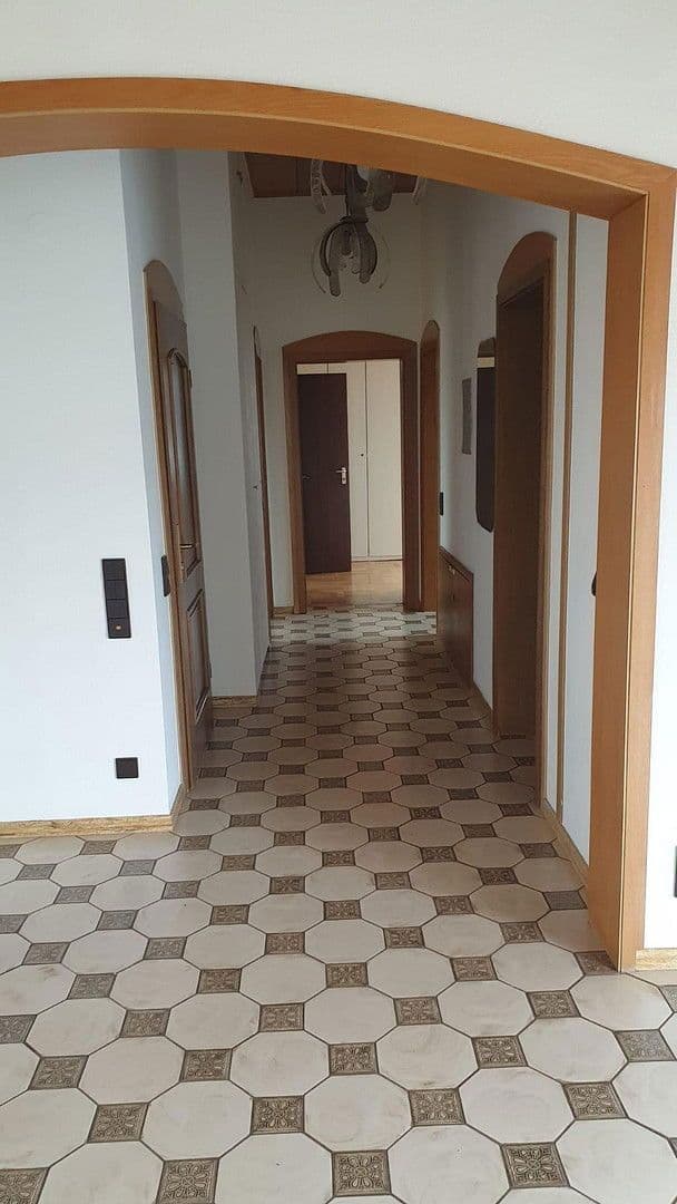 Prodej bytu 3+1 120 m², Pforzheim Rodgebiet, Bádensko-Württembersko Prodej bytu 3+1 120 m², Pforzheim Rodgebiet, Bádensko-Württembersko