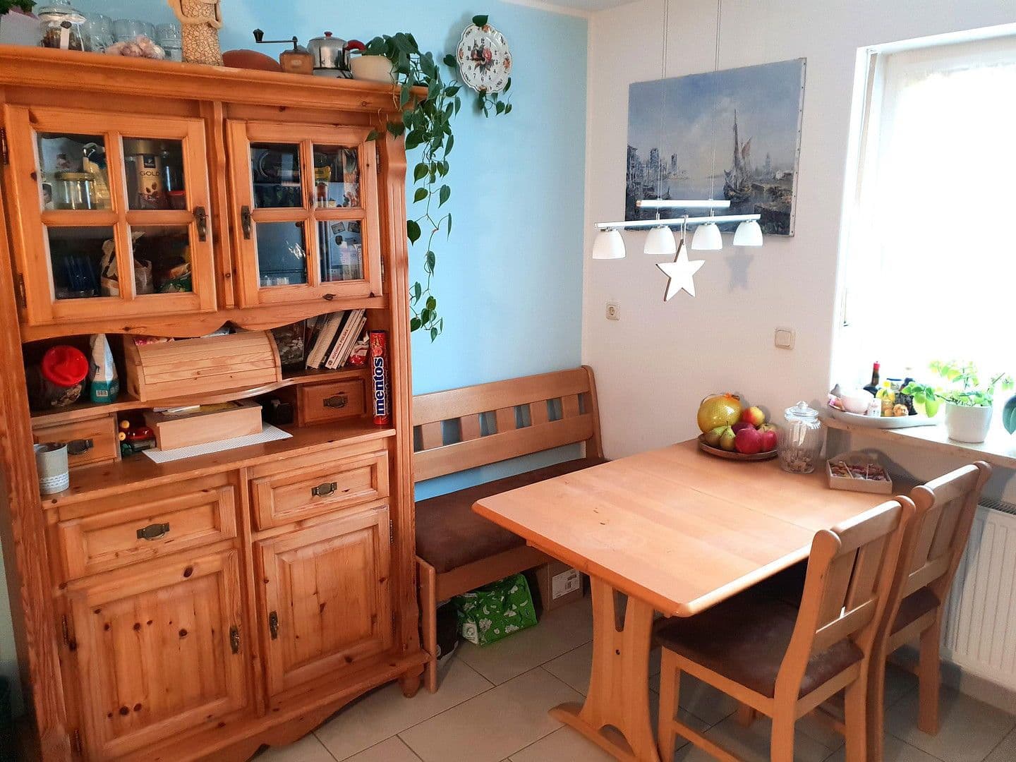 Pronájem bytu 5+1 80 m², Silberpappelstr. 10, München, Bavorsko Pronájem bytu 5+1 80 m², Silberpappelstr. 10, München, Bavorsko