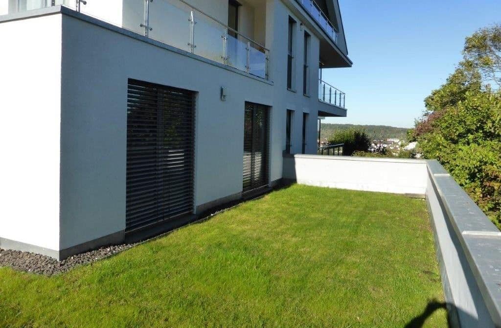 Pronájem bytu 4+1 166 m², Stuttgart, Bádensko-Württembersko Pronájem bytu 4+1 166 m², Stuttgart, Bádensko-Württembersko