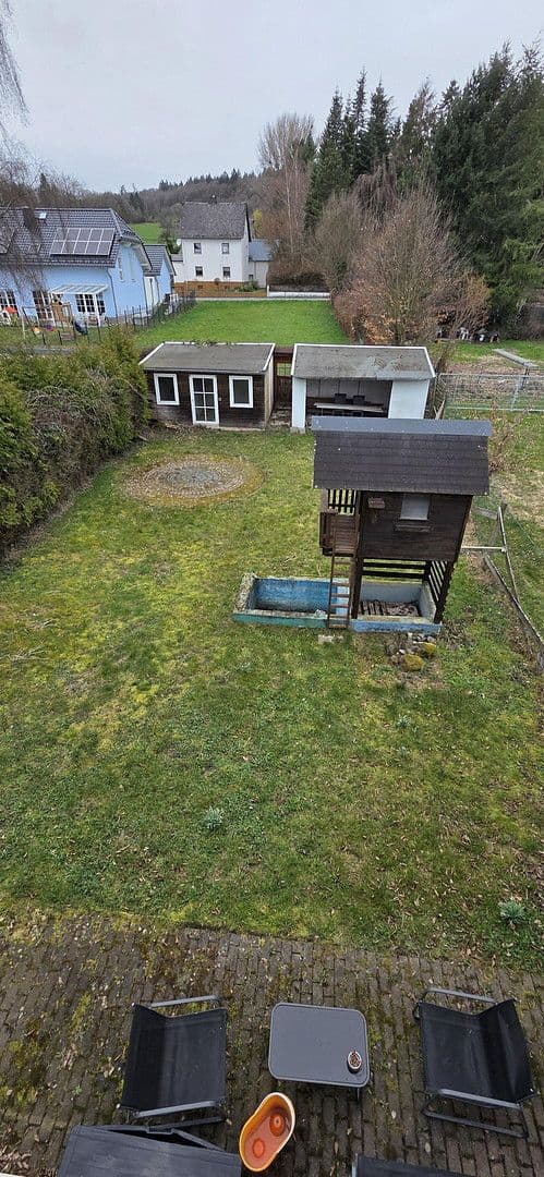 Pronájem domu 122 m², pozemek 649 m², Langstr. 7, Waldbrunn (Westerwald), Hessen Pronájem domu 122 m², pozemek 649 m², Langstr. 7, Waldbrunn (Westerwald), Hessen