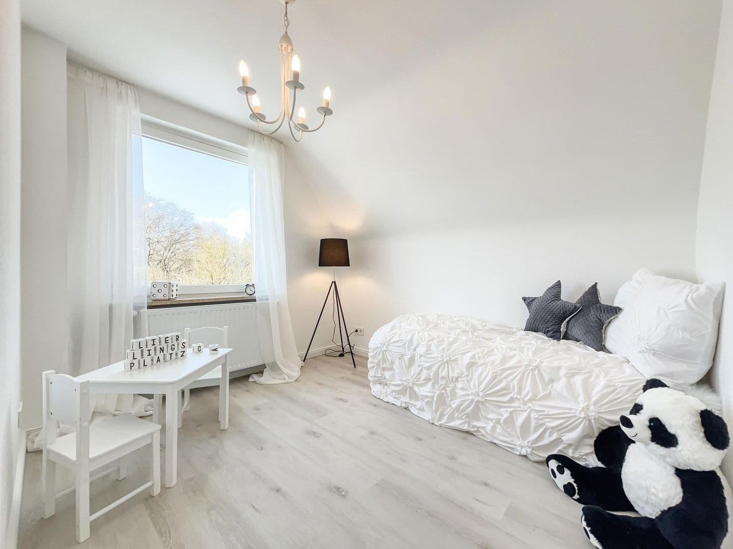 Prodej domu 115 m², pozemek 453 m², Norderstedt, Šlesvicko-Holštýnsko Prodej domu 115 m², pozemek 453 m², Norderstedt, Šlesvicko-Holštýnsko