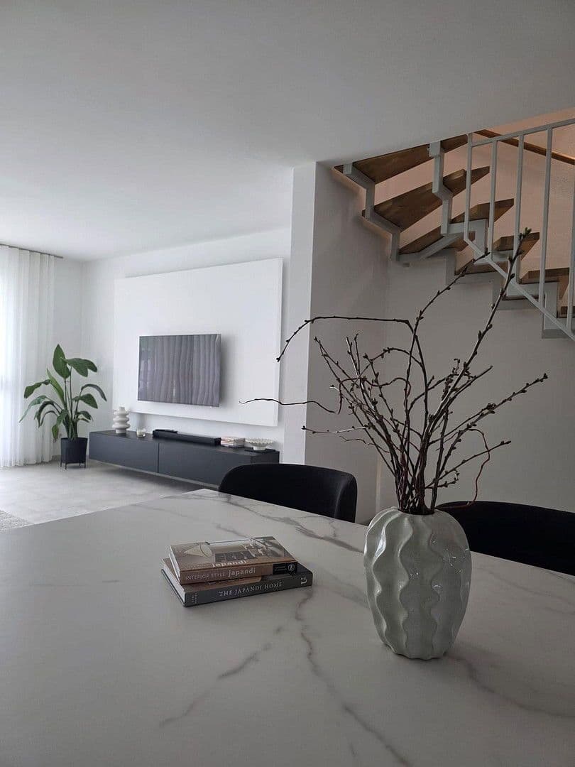 Prodej domu 139 m², pozemek 149 m², Laudenbach, Bádensko-Württembersko Prodej domu 139 m², pozemek 149 m², Laudenbach, Bádensko-Württembersko