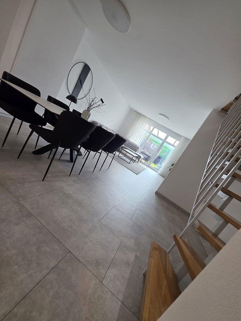 Prodej domu 139 m², pozemek 149 m², Laudenbach, Bádensko-Württembersko Prodej domu 139 m², pozemek 149 m², Laudenbach, Bádensko-Württembersko