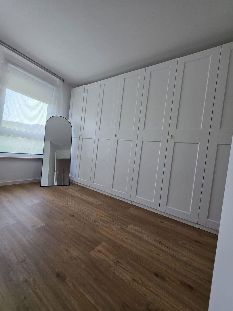 Prodej domu 139 m², pozemek 149 m², Laudenbach, Bádensko-Württembersko Prodej domu 139 m², pozemek 149 m², Laudenbach, Bádensko-Württembersko