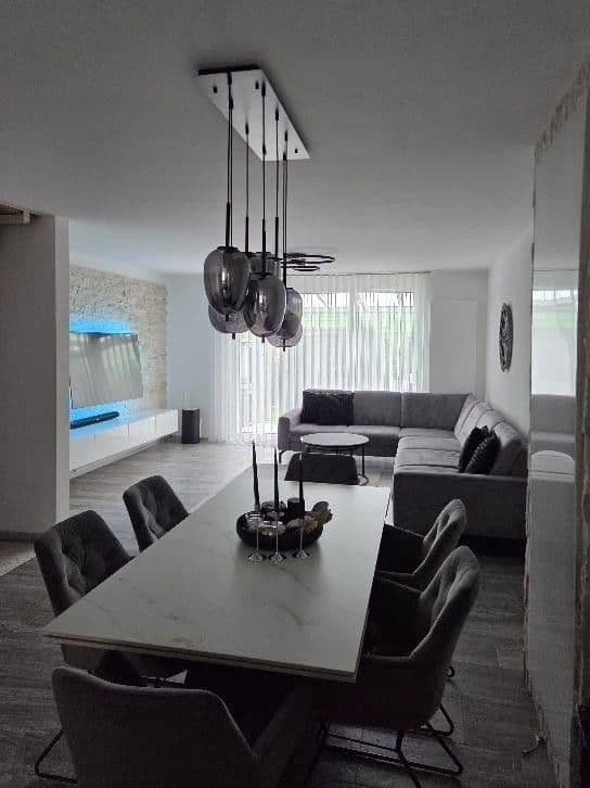 Prodej domu 141 m², pozemek 149 m², Laudenbach, Bádensko-Württembersko Prodej domu 141 m², pozemek 149 m², Laudenbach, Bádensko-Württembersko