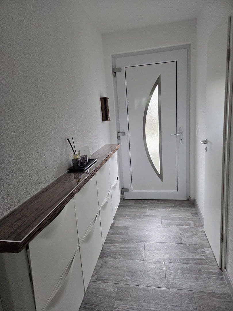 Prodej domu 141 m², pozemek 149 m², Laudenbach, Bádensko-Württembersko Prodej domu 141 m², pozemek 149 m², Laudenbach, Bádensko-Württembersko