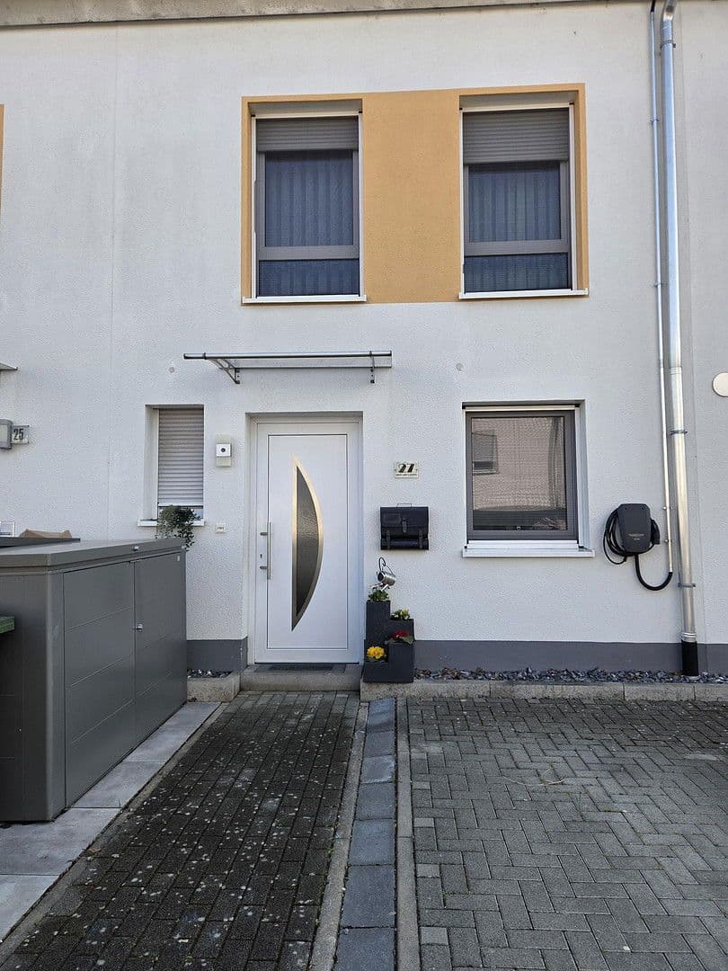 Prodej domu 141 m², pozemek 149 m², Laudenbach, Bádensko-Württembersko Prodej domu 141 m², pozemek 149 m², Laudenbach, Bádensko-Württembersko