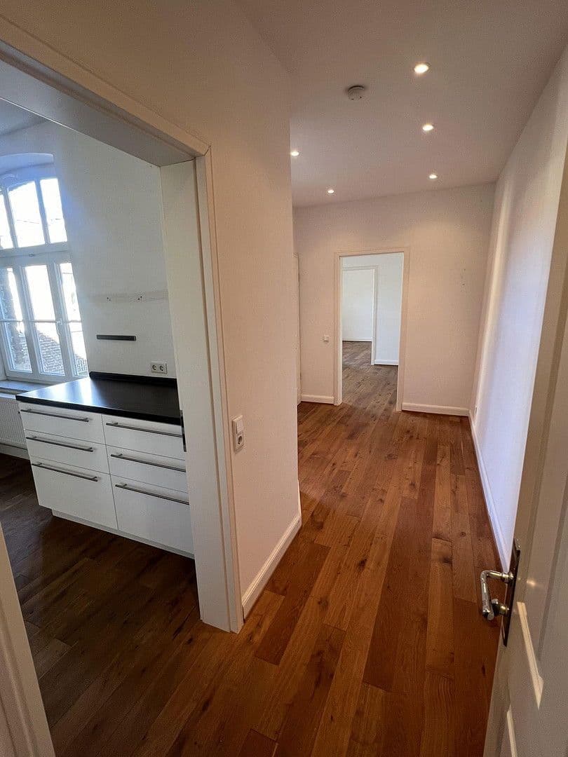 Prodej domu 480 m², pozemek 219 m², Trimbornstrasse 11, Köln, Severní Porýní-Vestfálsko Prodej domu 480 m², pozemek 219 m², Trimbornstrasse 11, Köln, Severní Porýní-Vestfálsko