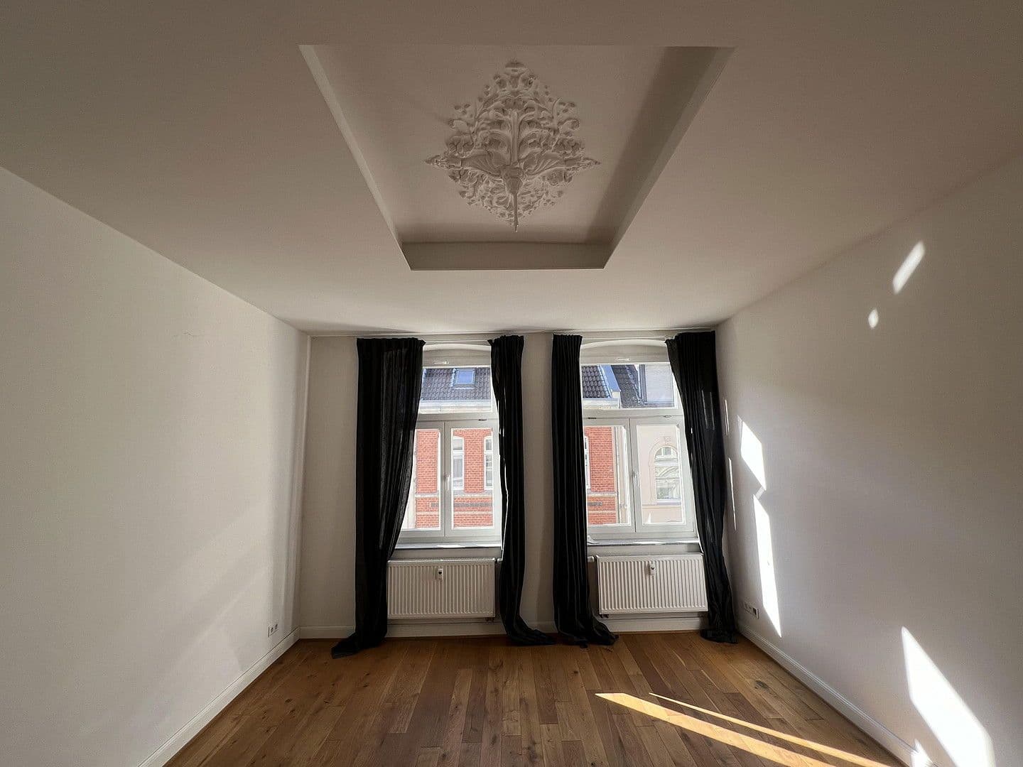 Prodej domu 480 m², pozemek 219 m², Trimbornstrasse 11, Köln, Severní Porýní-Vestfálsko Prodej domu 480 m², pozemek 219 m², Trimbornstrasse 11, Köln, Severní Porýní-Vestfálsko