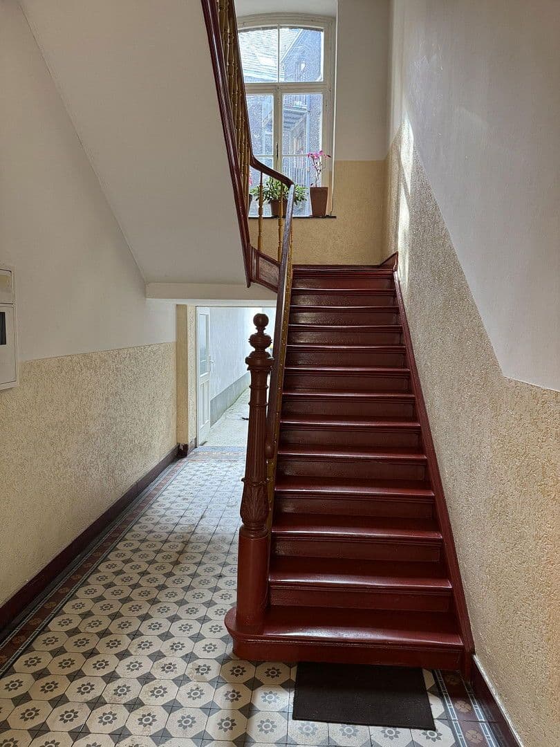 Prodej domu 480 m², pozemek 219 m², Trimbornstrasse 11, Köln, Severní Porýní-Vestfálsko Prodej domu 480 m², pozemek 219 m², Trimbornstrasse 11, Köln, Severní Porýní-Vestfálsko