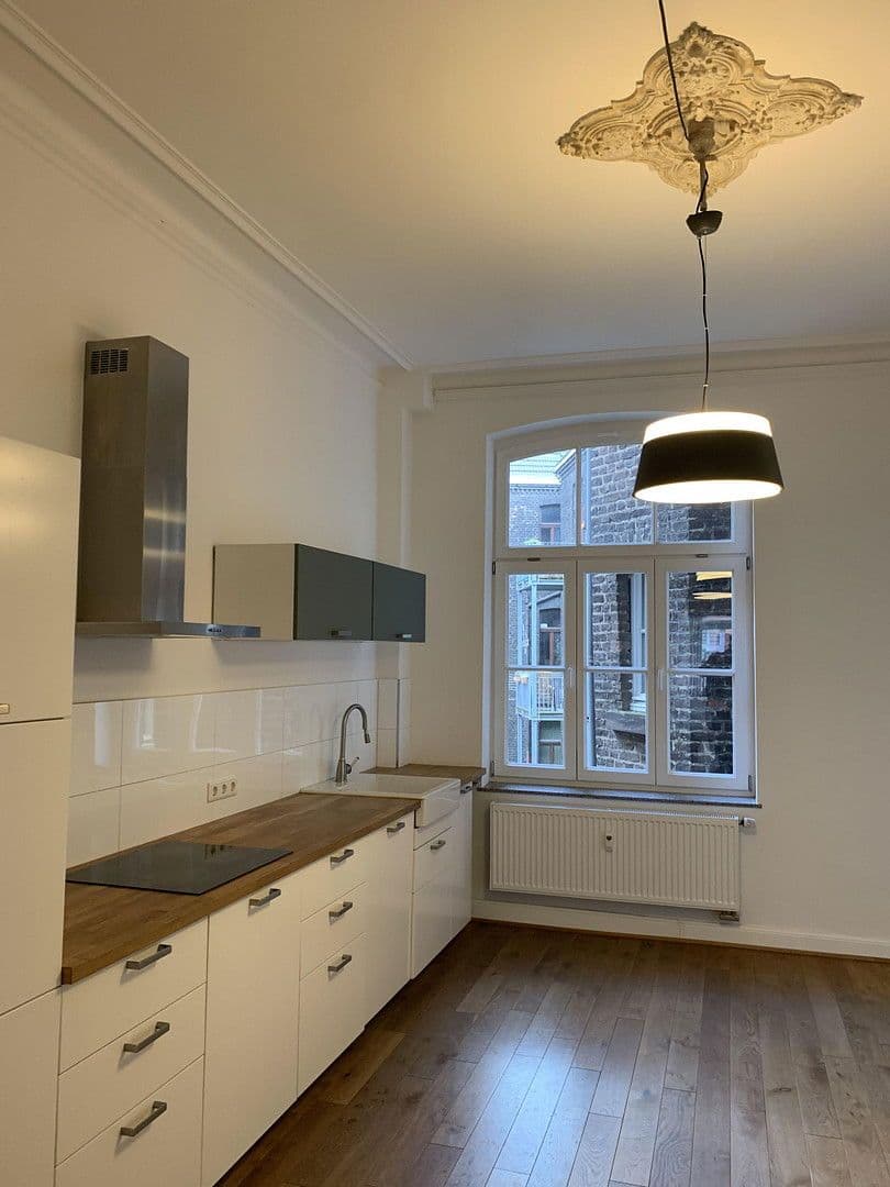 Prodej domu 480 m², pozemek 219 m², Trimbornstrasse 11, Köln, Severní Porýní-Vestfálsko Prodej domu 480 m², pozemek 219 m², Trimbornstrasse 11, Köln, Severní Porýní-Vestfálsko