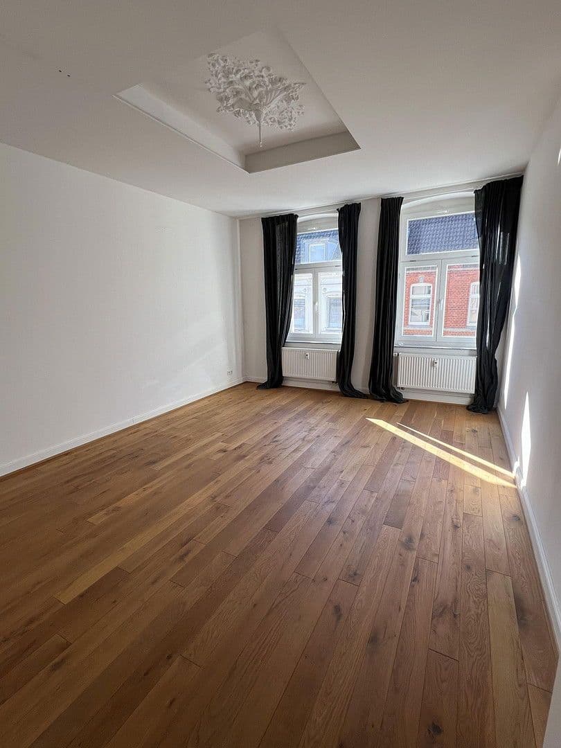 Prodej domu 480 m², pozemek 219 m², Trimbornstrasse 11, Köln, Severní Porýní-Vestfálsko Prodej domu 480 m², pozemek 219 m², Trimbornstrasse 11, Köln, Severní Porýní-Vestfálsko