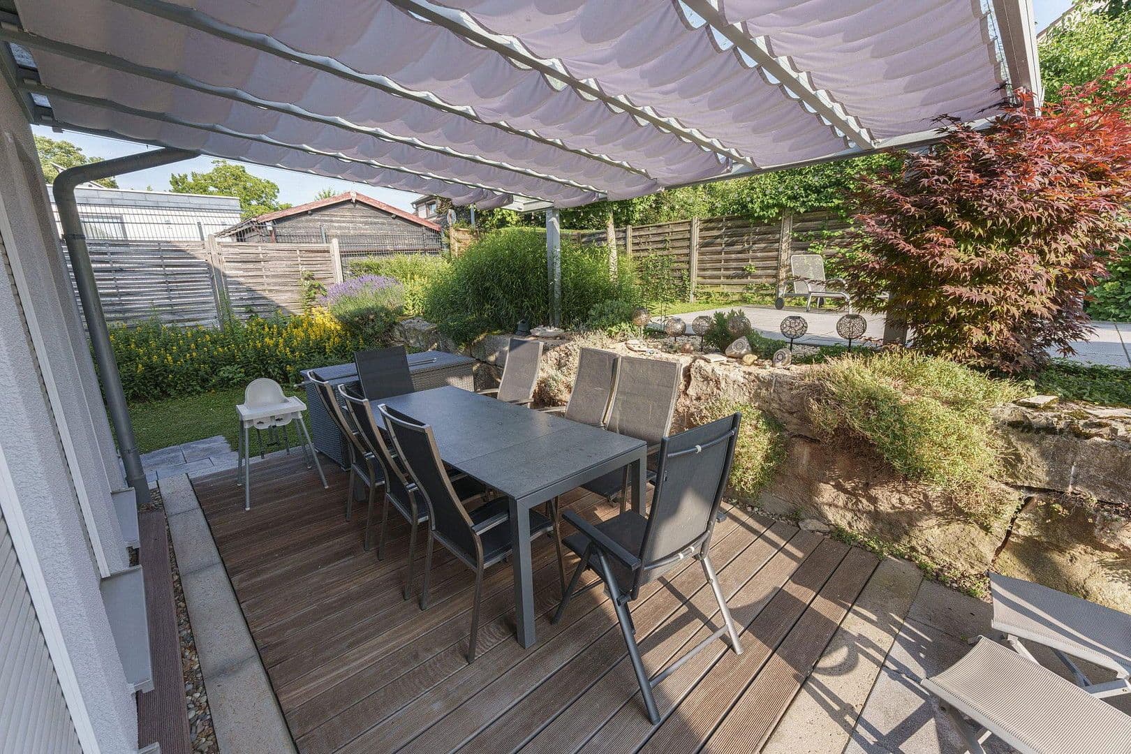 Pronájem domu 240 m², pozemek 700 m², Wächterstr. 25, Bad Friedrichshall, Bádensko-Württembersko Pronájem domu 240 m², pozemek 700 m², Wächterstr. 25, Bad Friedrichshall, Bádensko-Württembersko