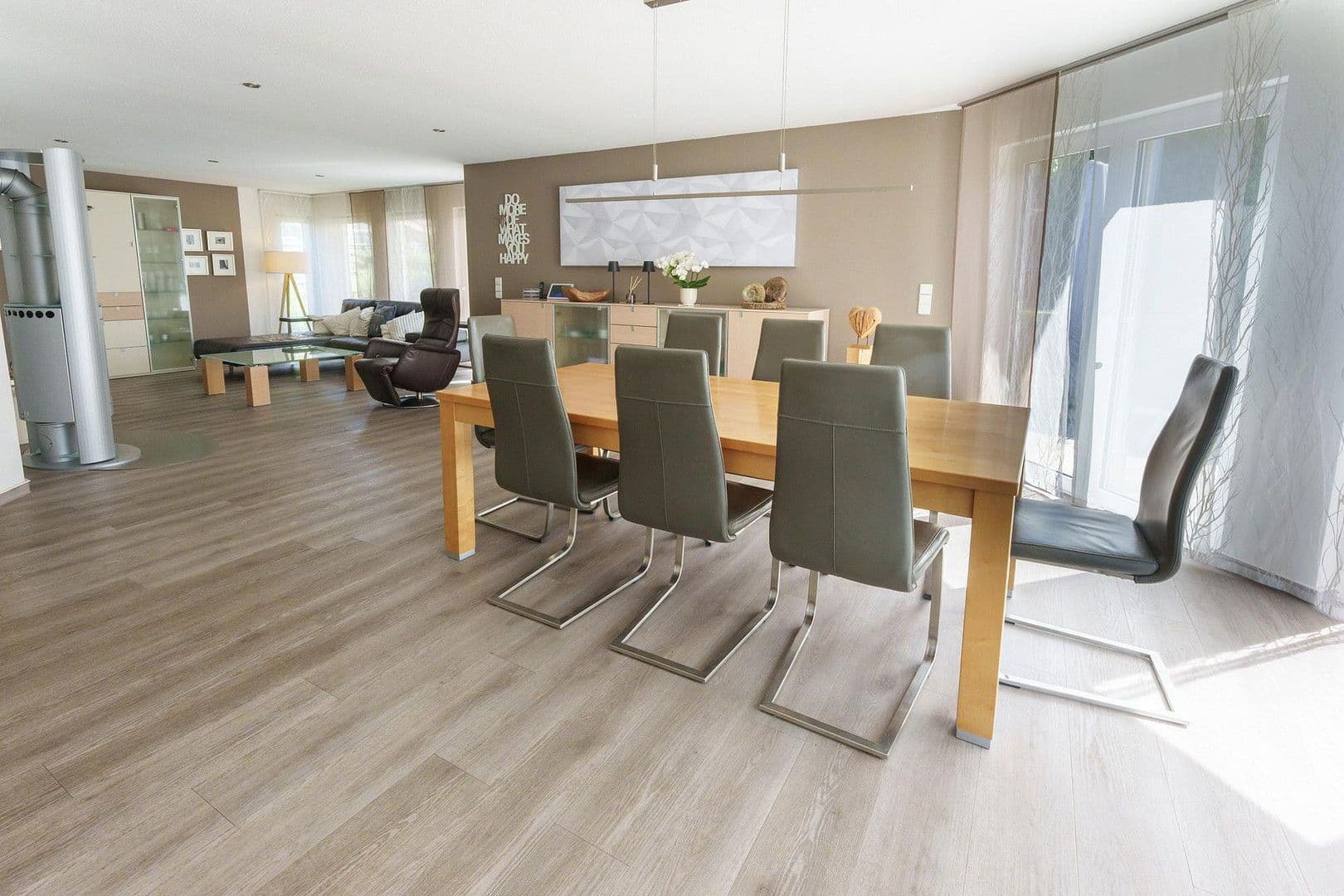 Pronájem domu 240 m², pozemek 700 m², Wächterstr. 25, Bad Friedrichshall, Bádensko-Württembersko Pronájem domu 240 m², pozemek 700 m², Wächterstr. 25, Bad Friedrichshall, Bádensko-Württembersko