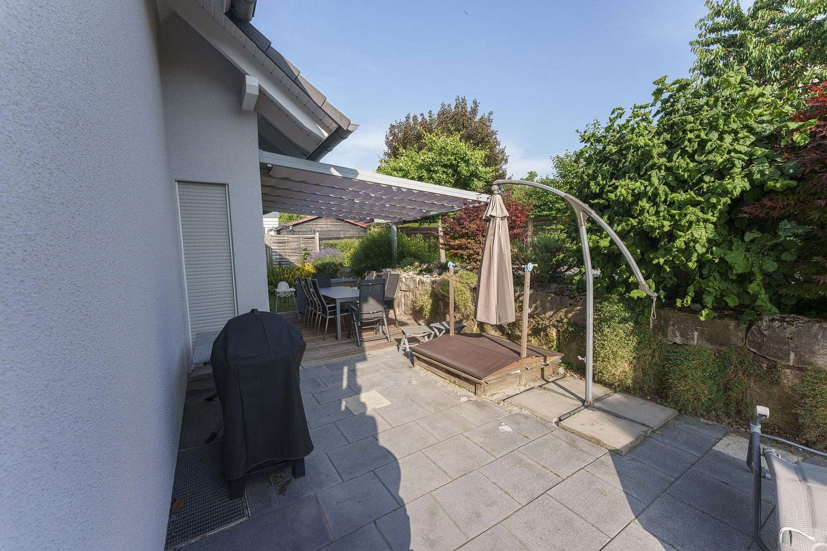 Pronájem domu 240 m², pozemek 700 m², Wächterstr. 25, Bad Friedrichshall, Bádensko-Württembersko Pronájem domu 240 m², pozemek 700 m², Wächterstr. 25, Bad Friedrichshall, Bádensko-Württembersko