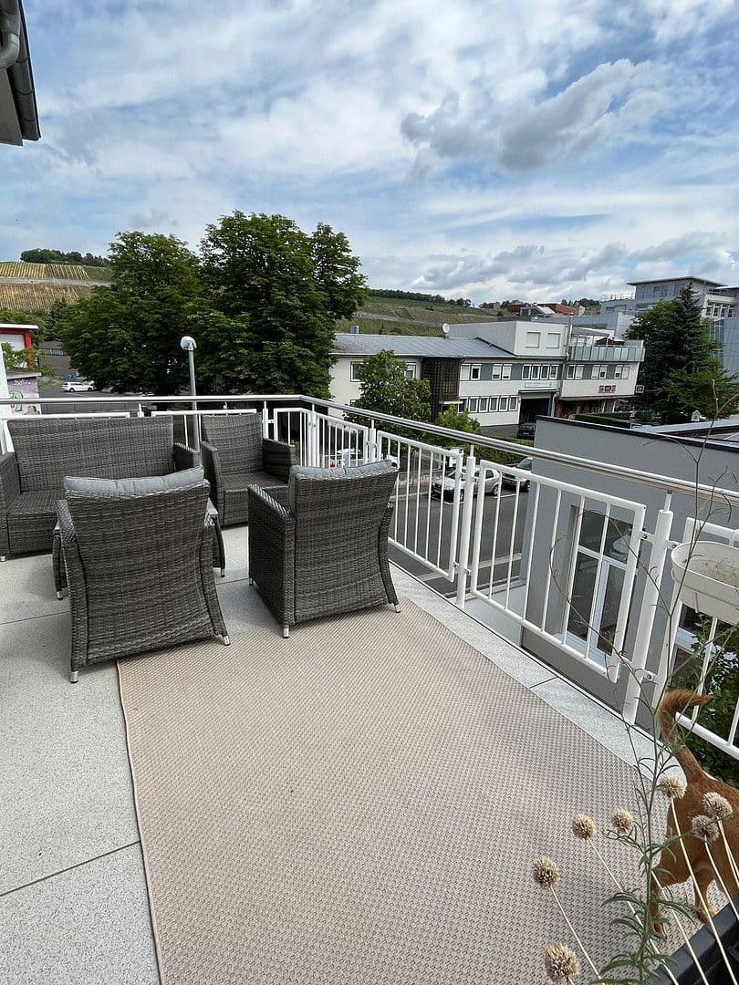 Pronájem bytu 2+kk 102 m², Würzburg, Bavorsko Pronájem bytu 2+kk 102 m², Würzburg, Bavorsko