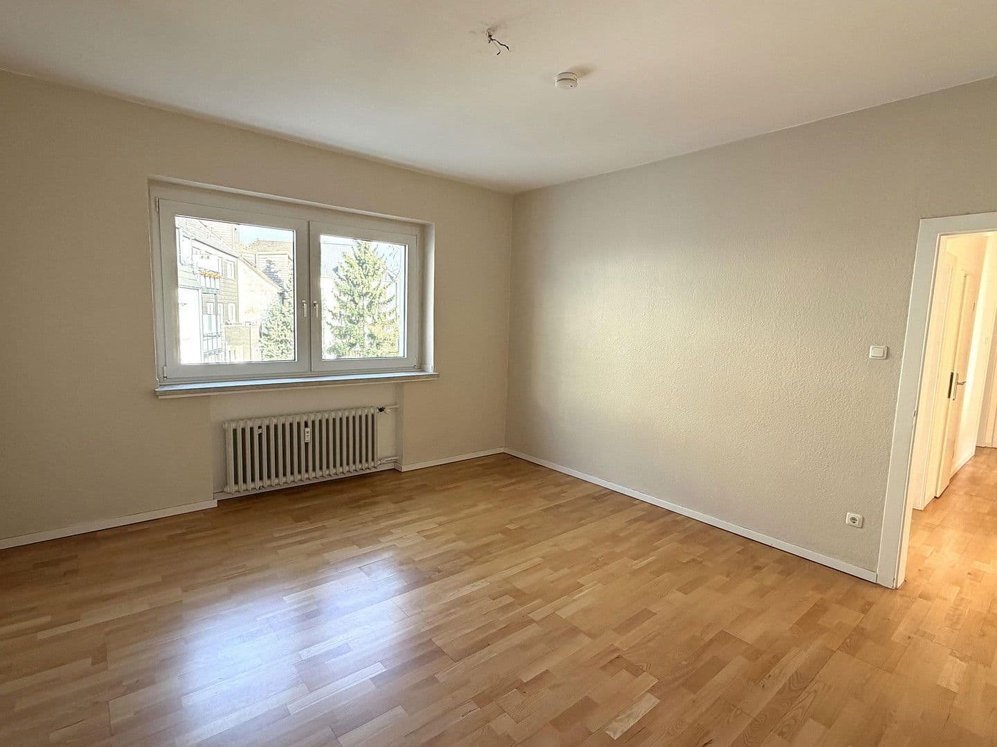 Pronájem bytu 4+1 110 m², Fuldastraße 21, Duisburg, Severní Porýní-Vestfálsko Pronájem bytu 4+1 110 m², Fuldastraße 21, Duisburg, Severní Porýní-Vestfálsko