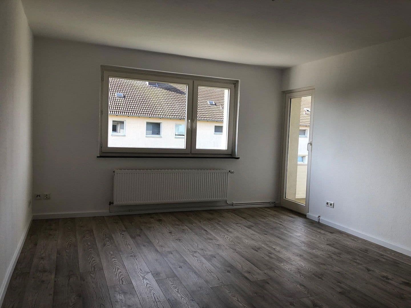 Pronájem bytu 1+1 41 m², Königsberger Straße 14, Vechelde, Dolní Sasko Pronájem bytu 1+1 41 m², Königsberger Straße 14, Vechelde, Dolní Sasko