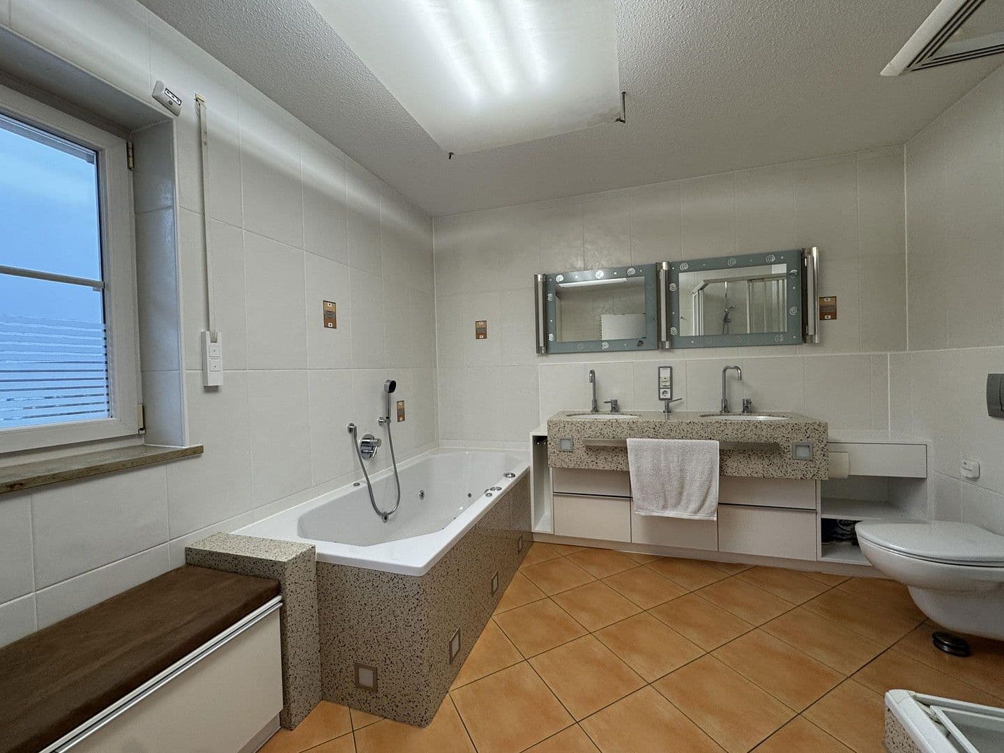 Prodej domu 172 m², pozemek 516 m², Wartenberg, Bavorsko Prodej domu 172 m², pozemek 516 m², Wartenberg, Bavorsko