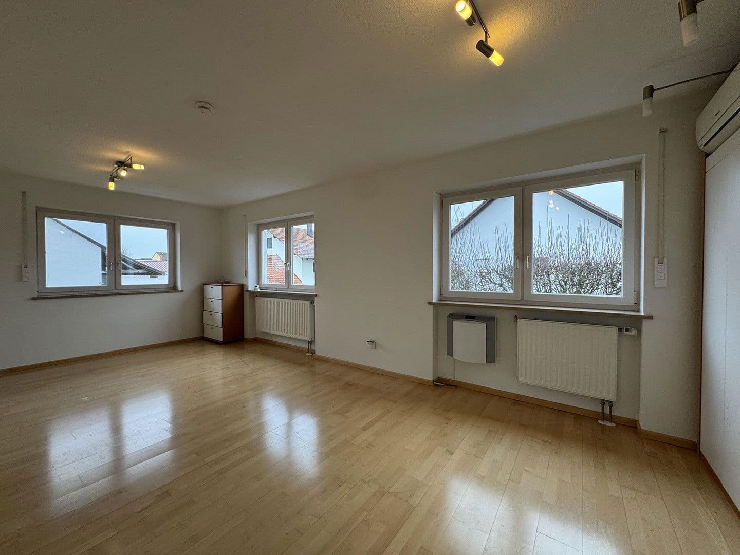 Prodej domu 172 m², pozemek 516 m², Wartenberg, Bavorsko Prodej domu 172 m², pozemek 516 m², Wartenberg, Bavorsko