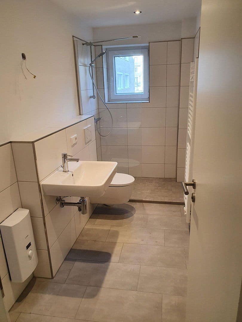 Pronájem bytu 3+1 82 m², Angerstraße 1, Hannover, Dolní Sasko Pronájem bytu 3+1 82 m², Angerstraße 1, Hannover, Dolní Sasko