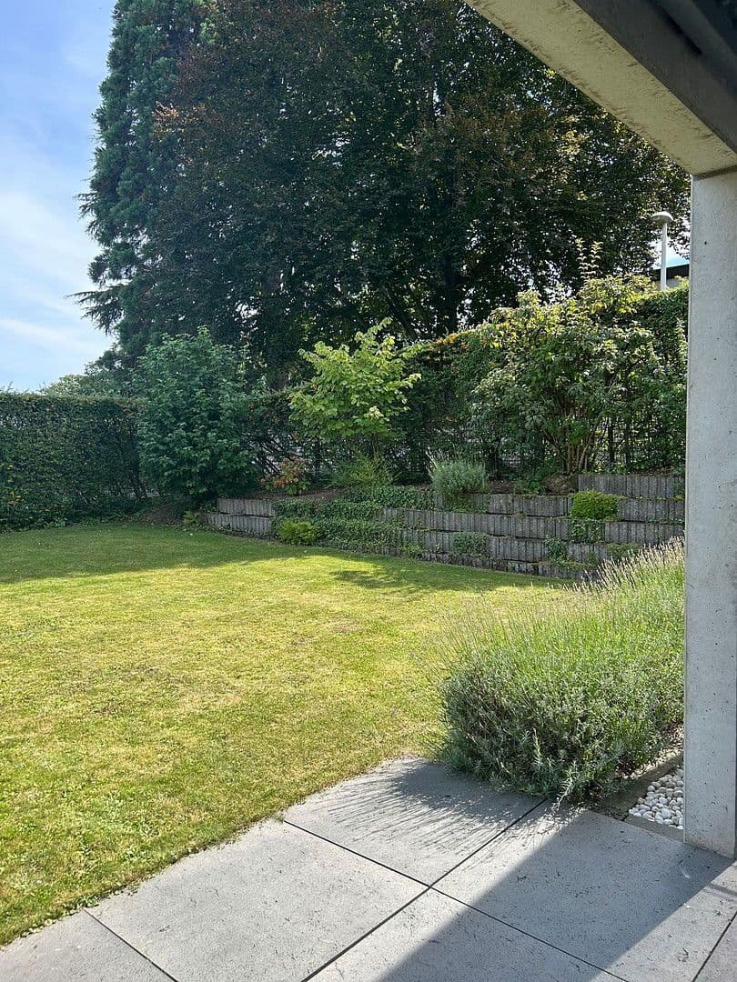 Prodej domu 173 m², pozemek 414 m², Bonn, Severní Porýní-Vestfálsko Prodej domu 173 m², pozemek 414 m², Bonn, Severní Porýní-Vestfálsko