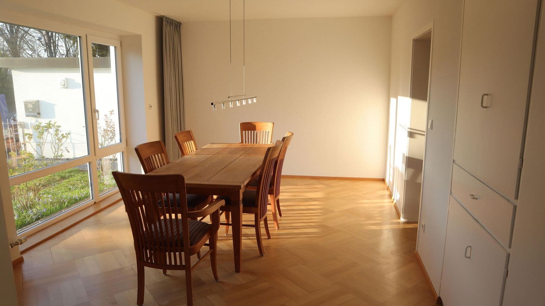 Prodej domu 264 m², pozemek 1.275 m², Tübingen, Bádensko-Württembersko Prodej domu 264 m², pozemek 1.275 m², Tübingen, Bádensko-Württembersko