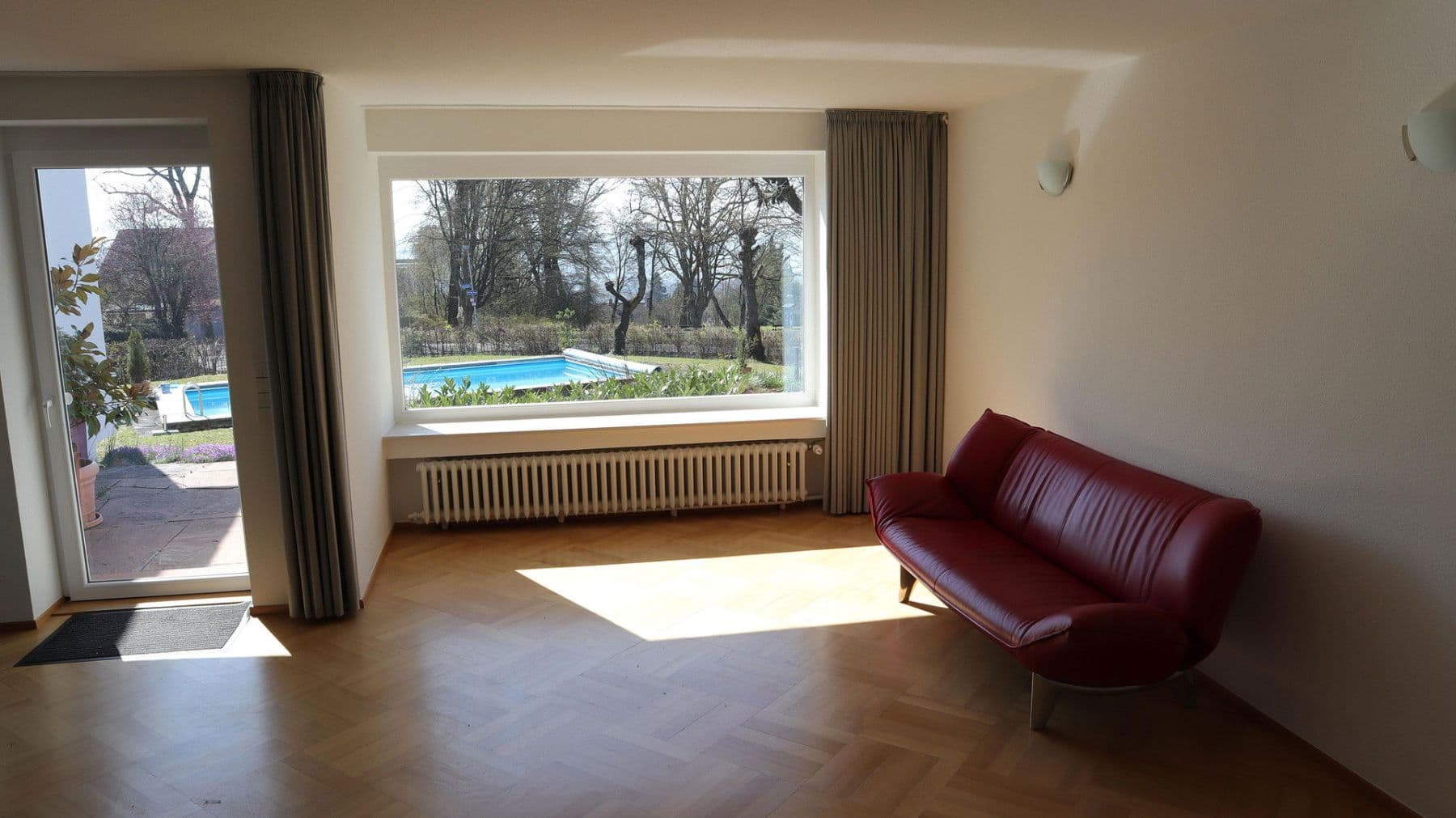 Prodej domu 264 m², pozemek 1.275 m², Tübingen, Bádensko-Württembersko Prodej domu 264 m², pozemek 1.275 m², Tübingen, Bádensko-Württembersko