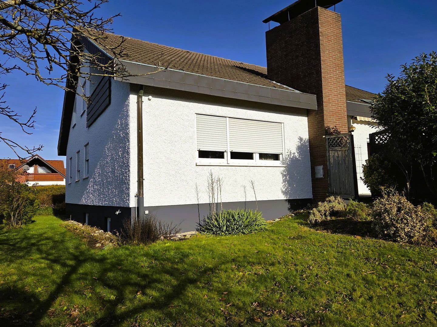 Prodej domu 209 m², pozemek 877 m², Böbingen an der Rems, Bádensko-Württembersko Prodej domu 209 m², pozemek 877 m², Böbingen an der Rems, Bádensko-Württembersko