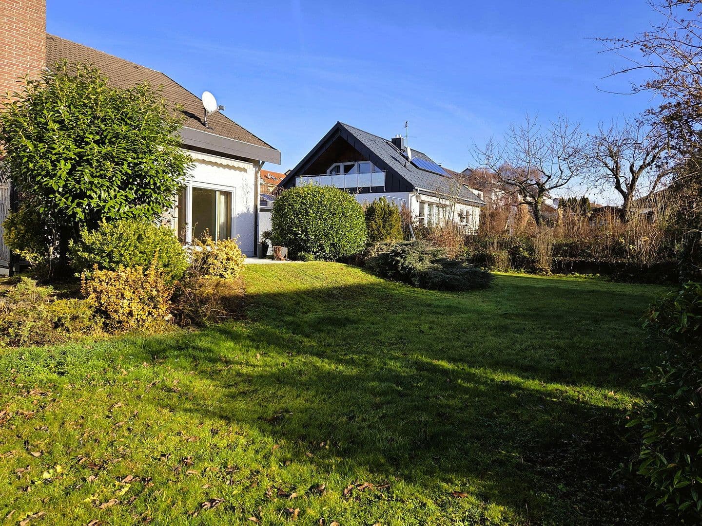 Prodej domu 209 m², pozemek 877 m², Böbingen an der Rems, Bádensko-Württembersko Prodej domu 209 m², pozemek 877 m², Böbingen an der Rems, Bádensko-Württembersko