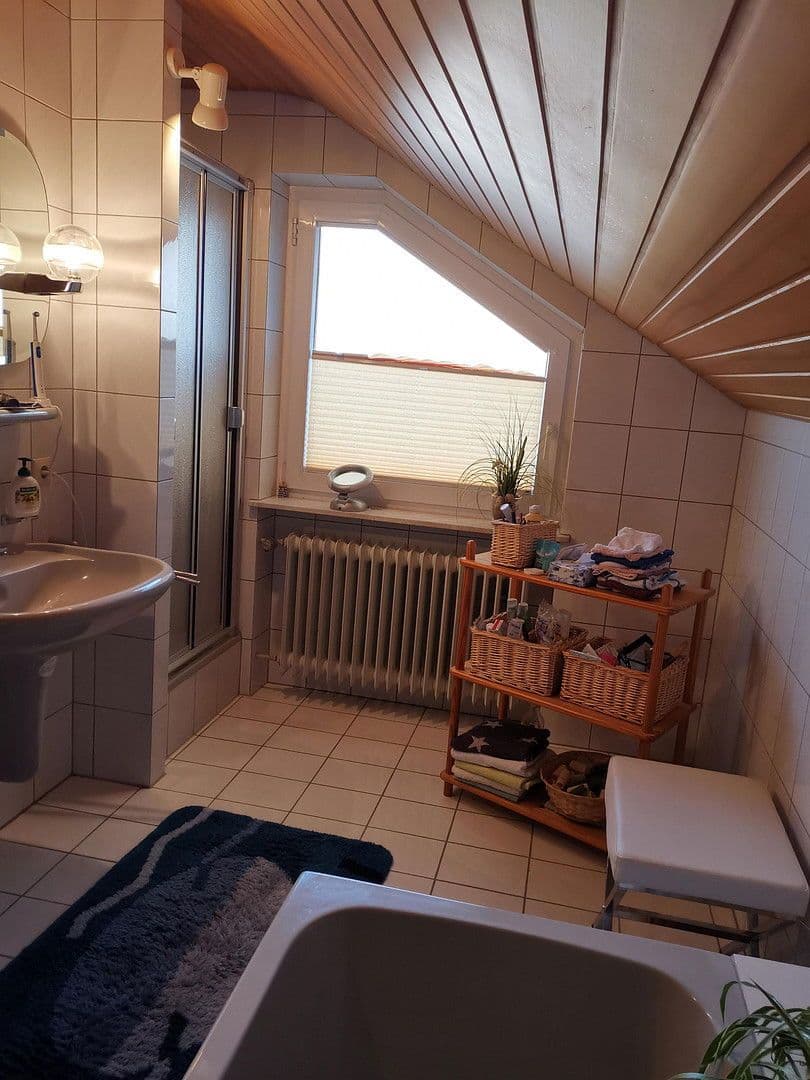 Prodej domu 209 m², pozemek 877 m², Böbingen an der Rems, Bádensko-Württembersko Prodej domu 209 m², pozemek 877 m², Böbingen an der Rems, Bádensko-Württembersko