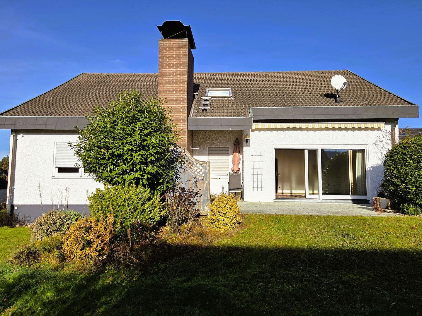 Prodej domu 209 m², pozemek 877 m², Böbingen an der Rems, Bádensko-Württembersko Prodej domu 209 m², pozemek 877 m², Böbingen an der Rems, Bádensko-Württembersko