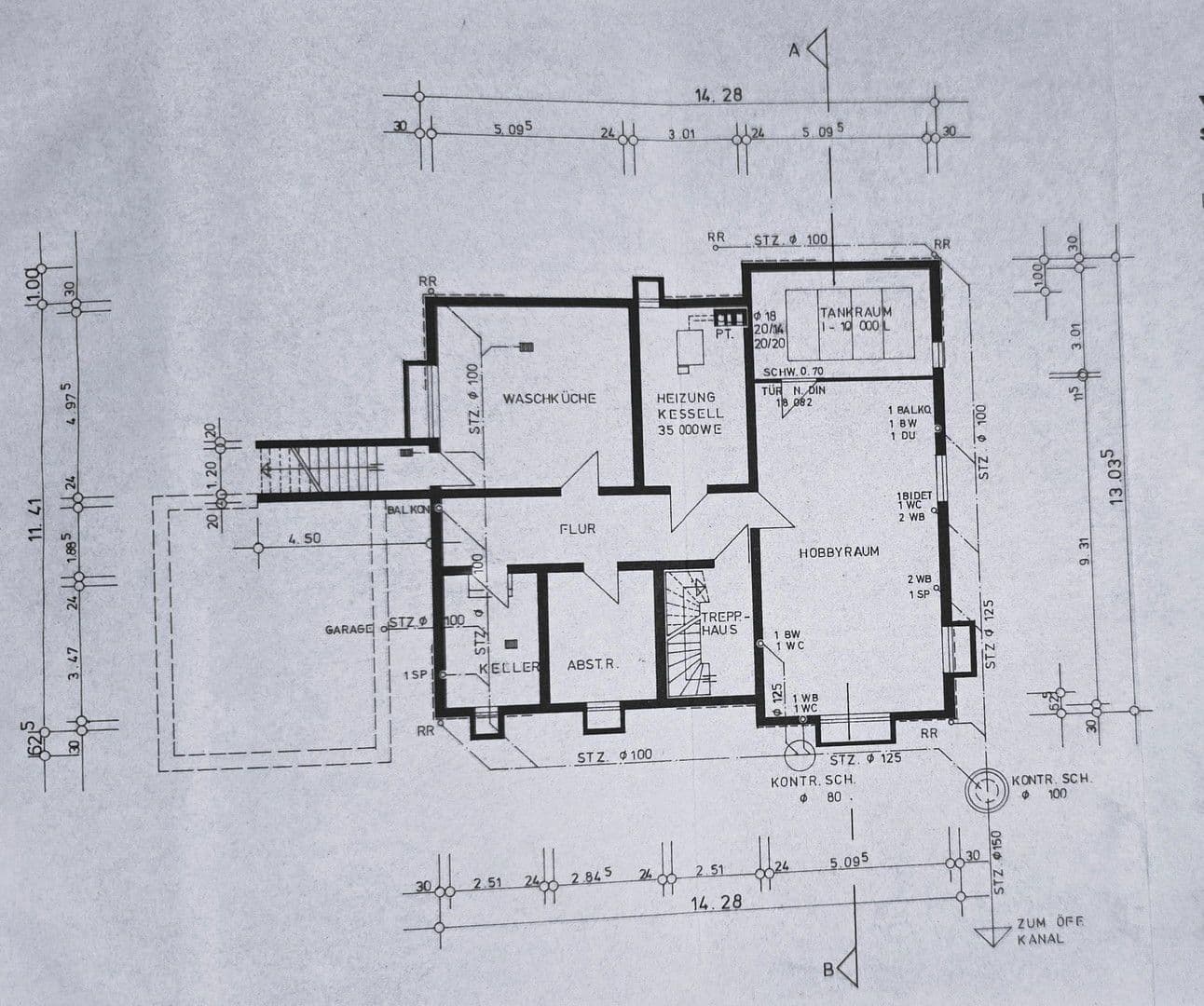 Prodej domu 209 m², pozemek 877 m², Böbingen an der Rems, Bádensko-Württembersko Prodej domu 209 m², pozemek 877 m², Böbingen an der Rems, Bádensko-Württembersko