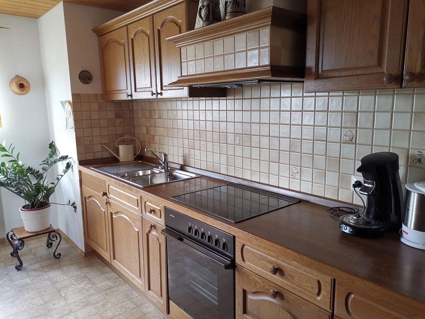 Prodej domu 209 m², pozemek 877 m², Böbingen an der Rems, Bádensko-Württembersko Prodej domu 209 m², pozemek 877 m², Böbingen an der Rems, Bádensko-Württembersko