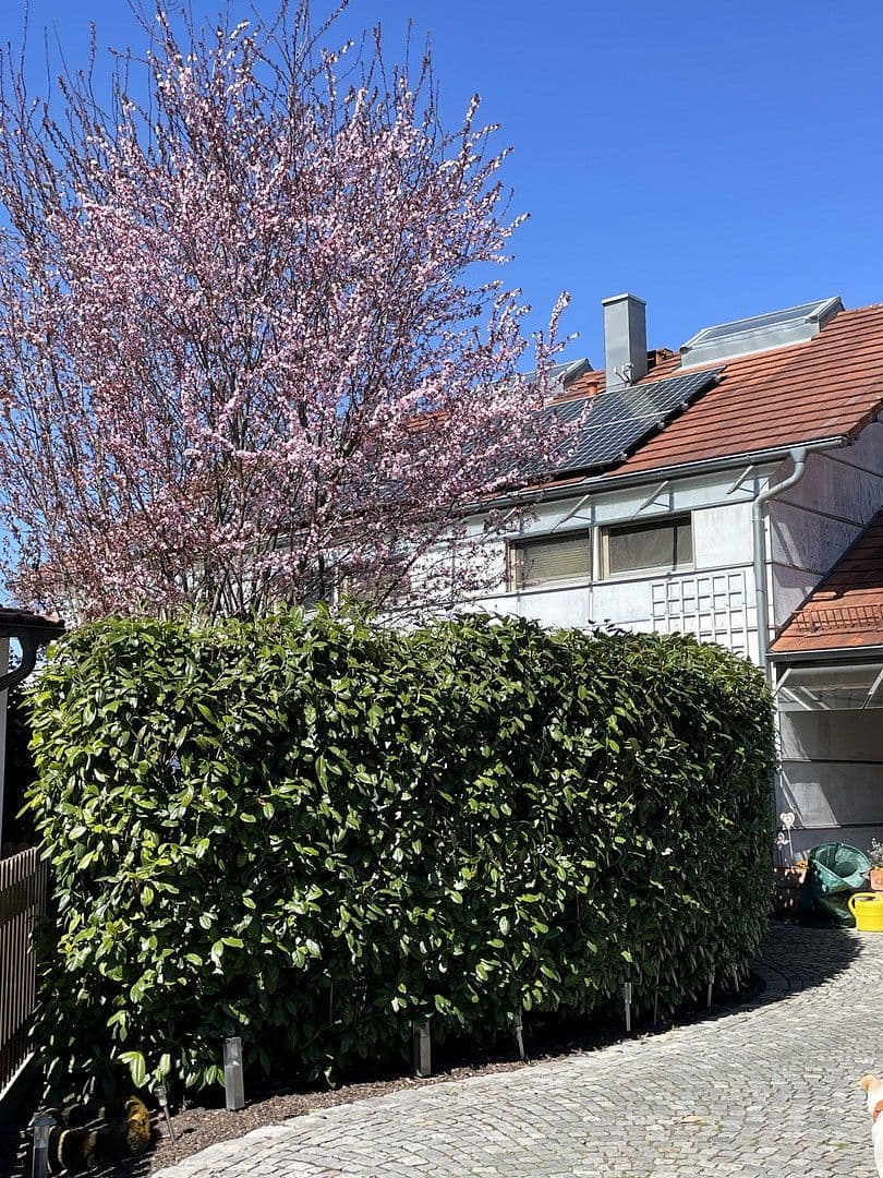 Prodej domu 230 m², pozemek 610 m², Moosinning, Bavorsko Prodej domu 230 m², pozemek 610 m², Moosinning, Bavorsko