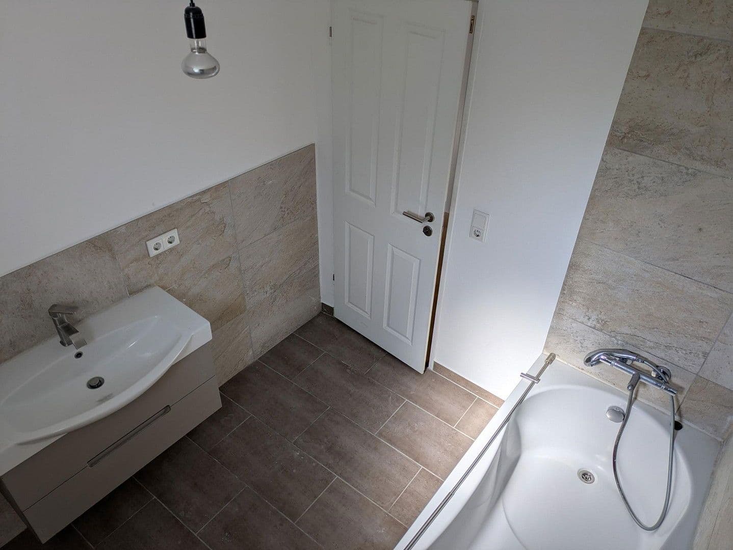 Pronájem bytu 5+1 140 m², Großostheim, Bavorsko Pronájem bytu 5+1 140 m², Großostheim, Bavorsko