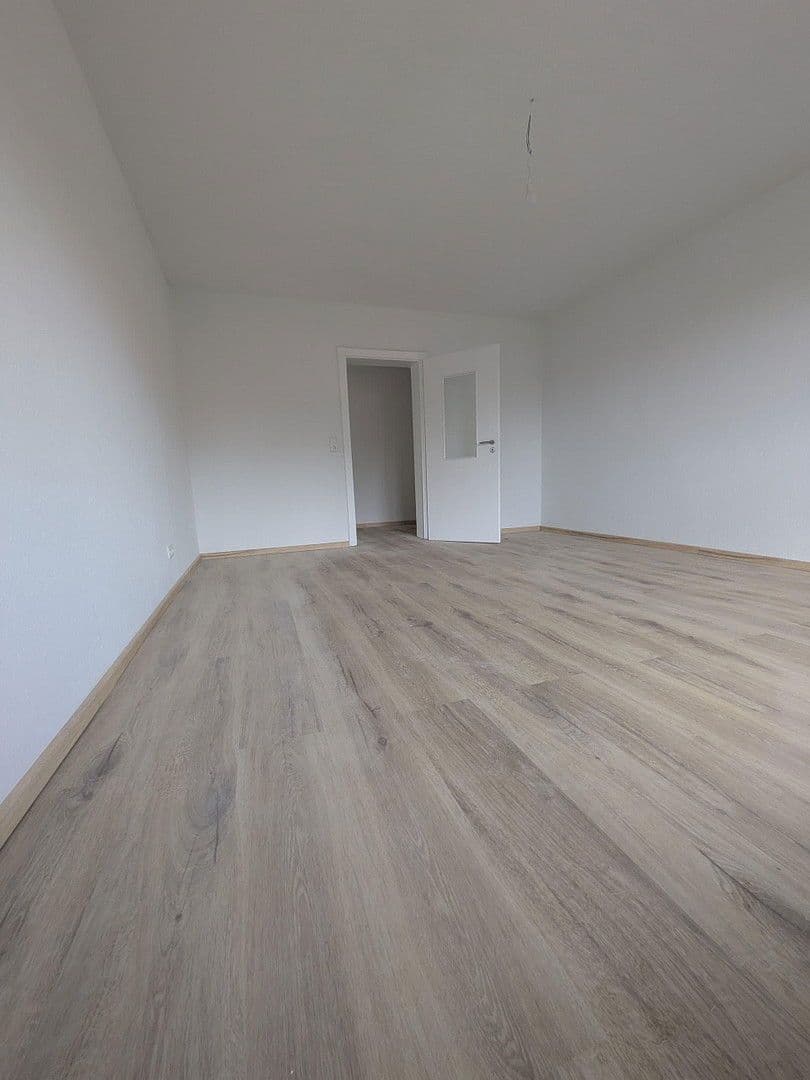 Pronájem bytu 3+1 100 m², Wilhelm-Hirte-Str. 31, Langenhagen, Dolní Sasko Pronájem bytu 3+1 100 m², Wilhelm-Hirte-Str. 31, Langenhagen, Dolní Sasko