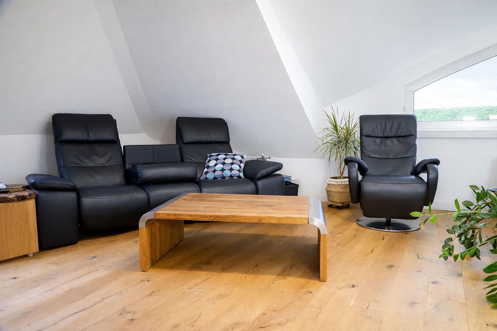 Prodej domu 244 m², pozemek 1.155 m², Sandhörn 15, Grünendeich, Dolní Sasko Prodej domu 244 m², pozemek 1.155 m², Sandhörn 15, Grünendeich, Dolní Sasko