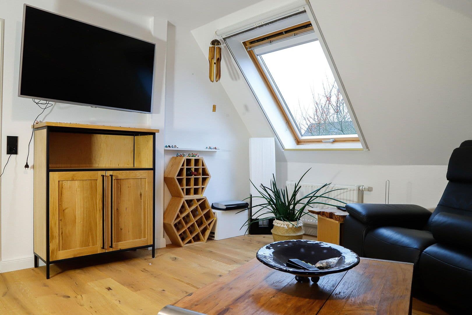 Prodej domu 244 m², pozemek 1.155 m², Sandhörn 15, Grünendeich, Dolní Sasko Prodej domu 244 m², pozemek 1.155 m², Sandhörn 15, Grünendeich, Dolní Sasko