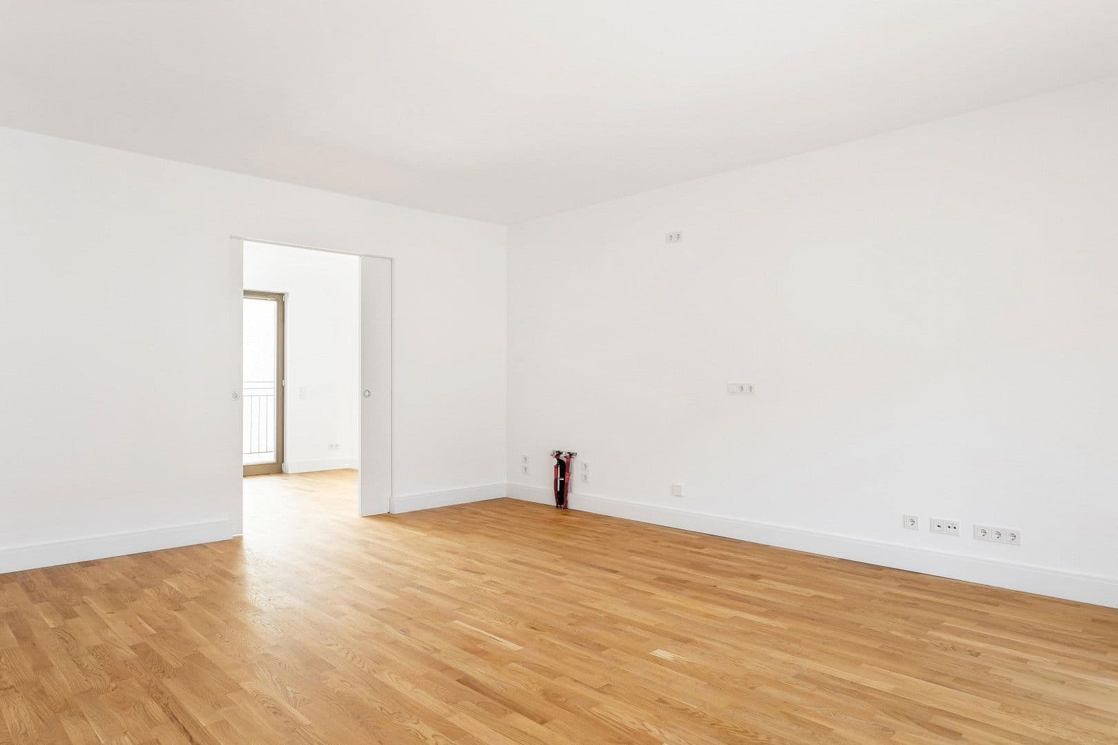 Prodej bytu 3+1 72 m², Hohenstaufenstraße 9, Berlin, Berlín Prodej bytu 3+1 72 m², Hohenstaufenstraße 9, Berlin, Berlín