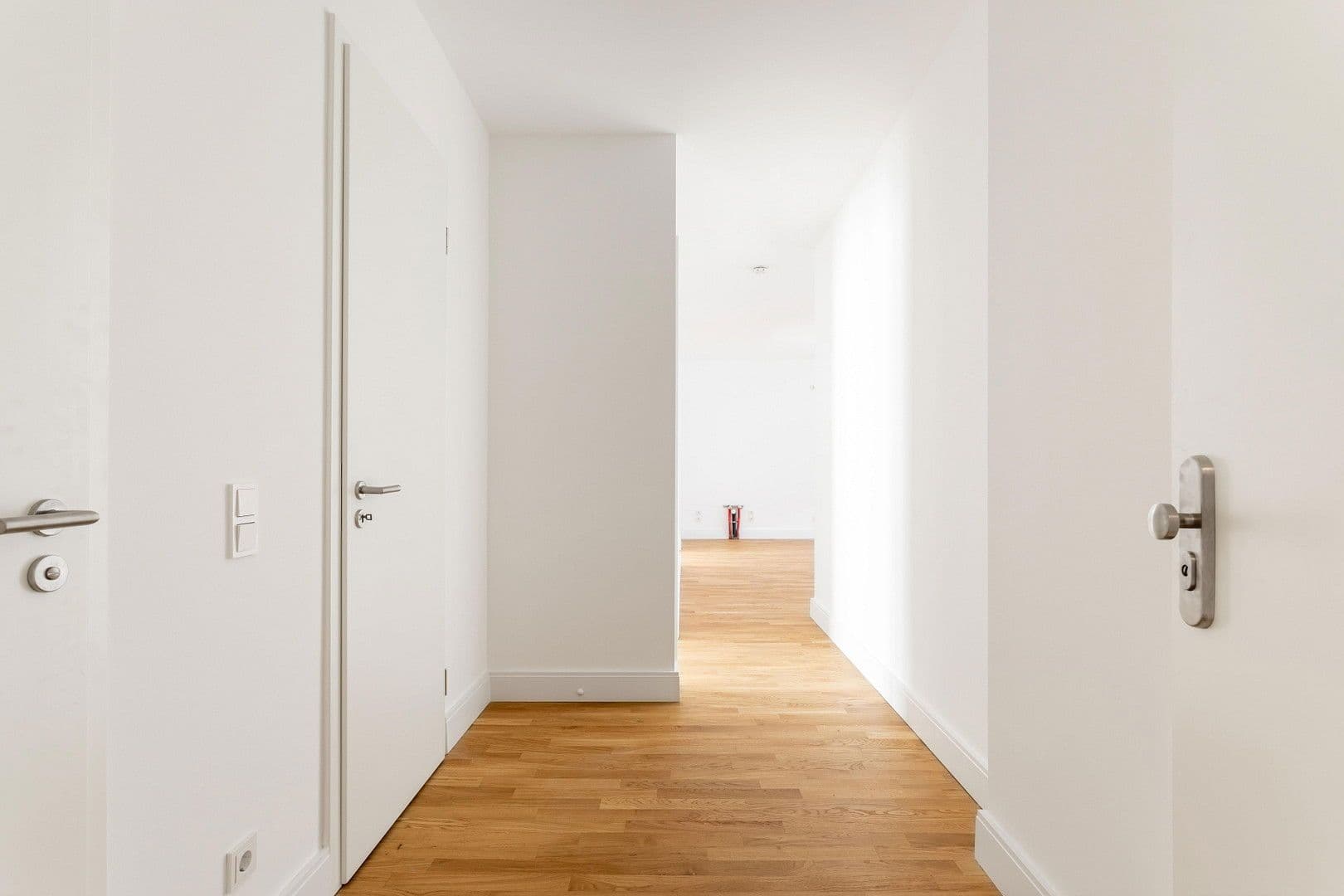 Prodej bytu 3+1 72 m², Hohenstaufenstraße 9, Berlin, Berlín Prodej bytu 3+1 72 m², Hohenstaufenstraße 9, Berlin, Berlín