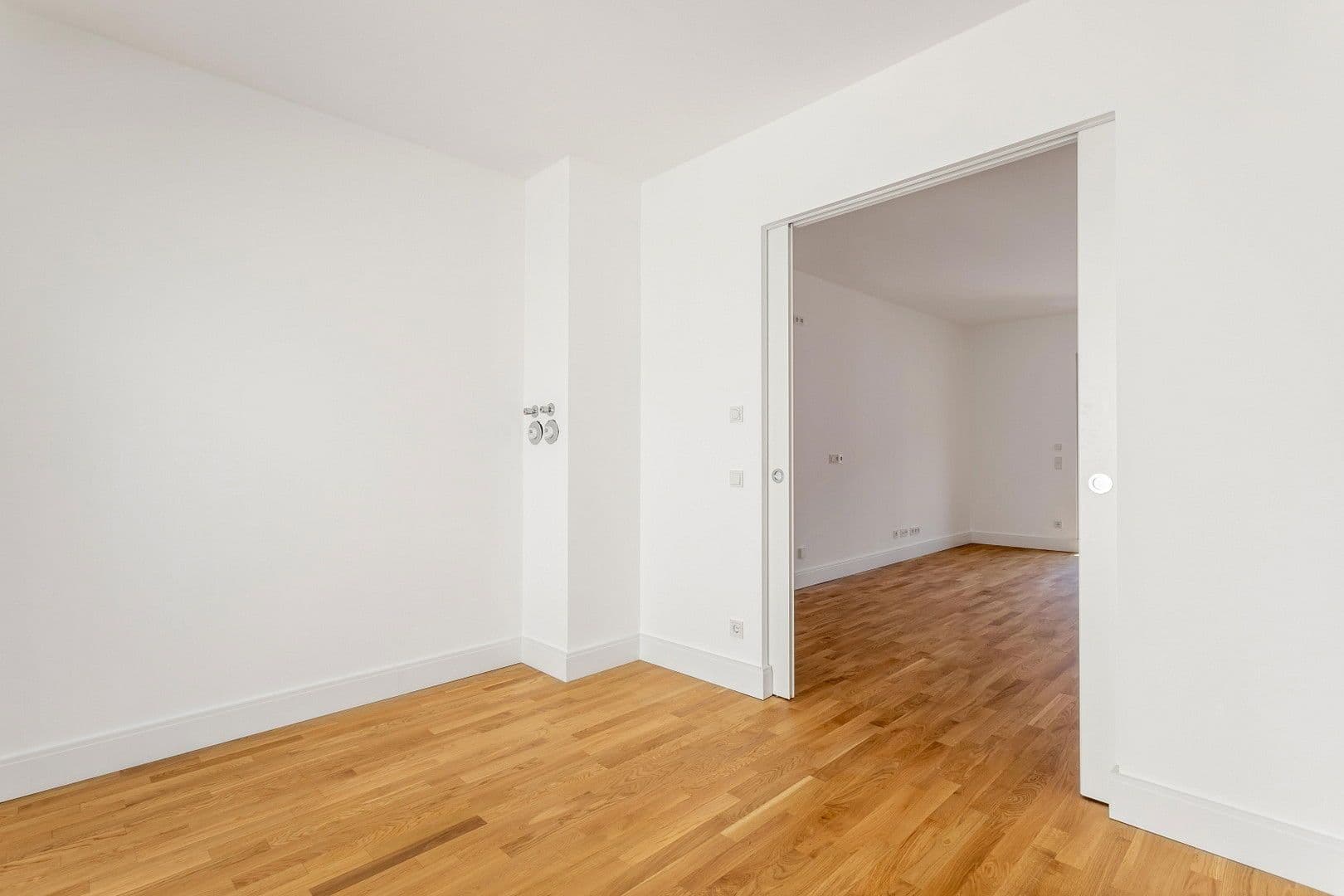 Prodej bytu 3+1 72 m², Hohenstaufenstraße 9, Berlin, Berlín Prodej bytu 3+1 72 m², Hohenstaufenstraße 9, Berlin, Berlín