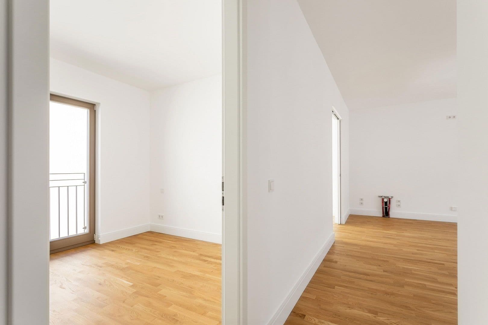 Prodej bytu 3+1 72 m², Hohenstaufenstraße 9, Berlin, Berlín Prodej bytu 3+1 72 m², Hohenstaufenstraße 9, Berlin, Berlín