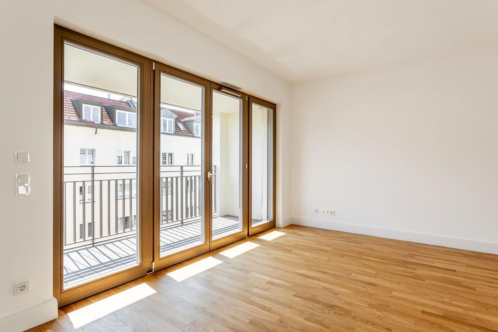 Prodej bytu 3+1 72 m², Hohenstaufenstraße 9, Berlin, Berlín Prodej bytu 3+1 72 m², Hohenstaufenstraße 9, Berlin, Berlín