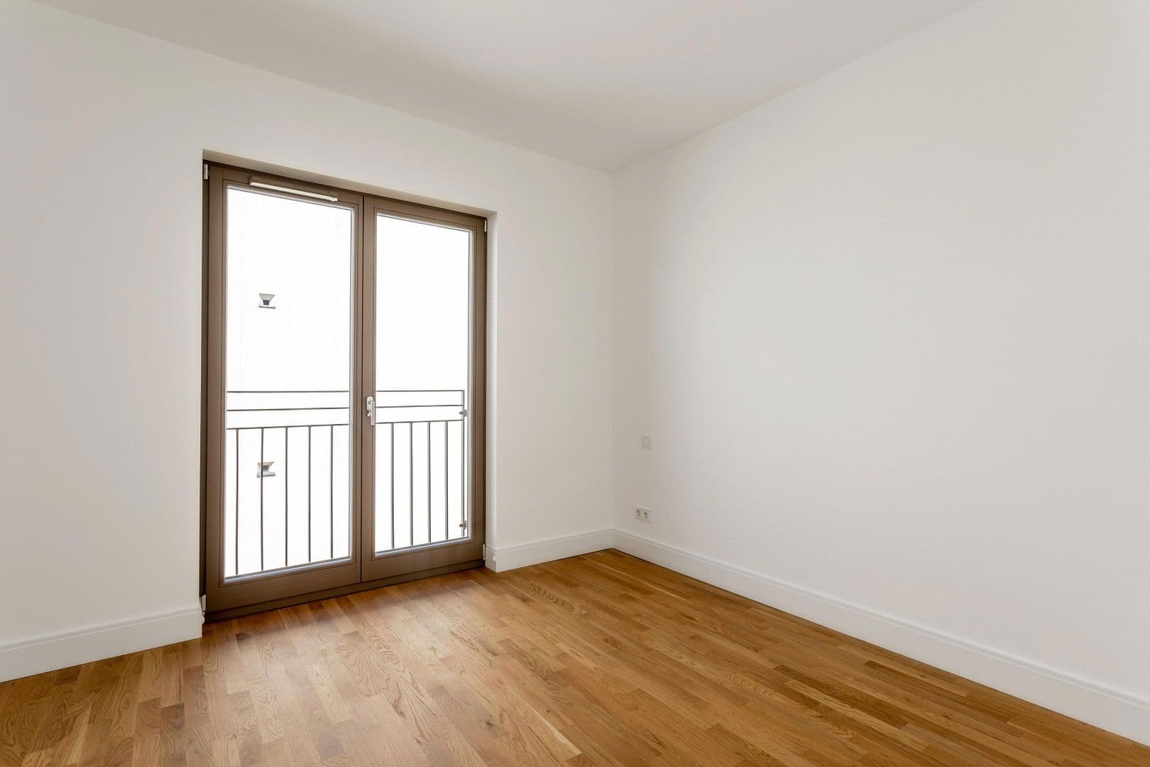 Prodej bytu 3+1 72 m², Hohenstaufenstraße 9, Berlin, Berlín Prodej bytu 3+1 72 m², Hohenstaufenstraße 9, Berlin, Berlín