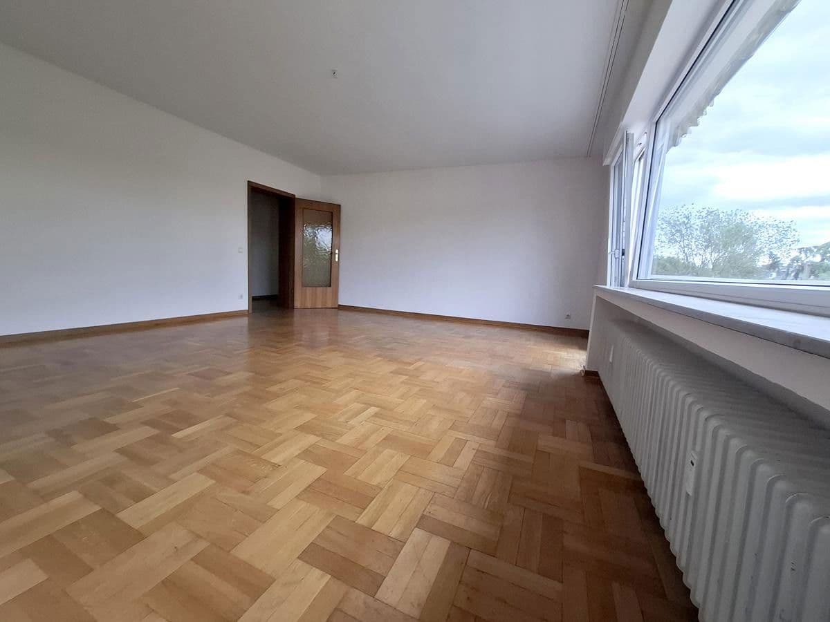 Pronájem bytu 3+1 83 m², Bornheim, Severní Porýní-Vestfálsko Pronájem bytu 3+1 83 m², Bornheim, Severní Porýní-Vestfálsko