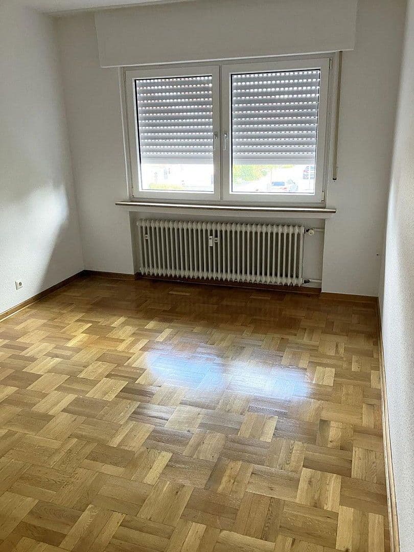 Pronájem bytu 3+1 83 m², Bornheim, Severní Porýní-Vestfálsko Pronájem bytu 3+1 83 m², Bornheim, Severní Porýní-Vestfálsko