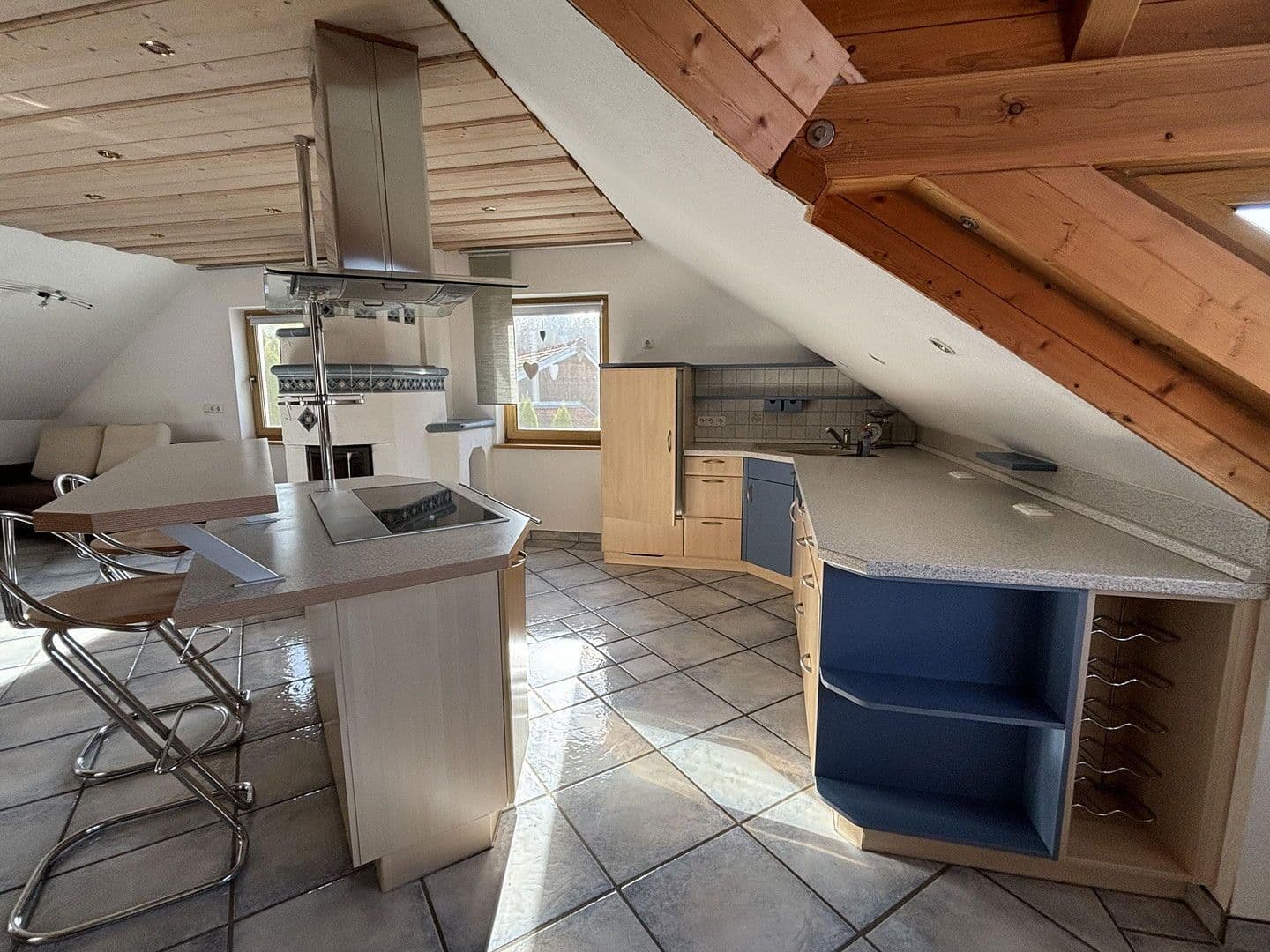 Pronájem bytu 3+1 120 m², Sulzdorf an der Lederhecke, Bavorsko Pronájem bytu 3+1 120 m², Sulzdorf an der Lederhecke, Bavorsko