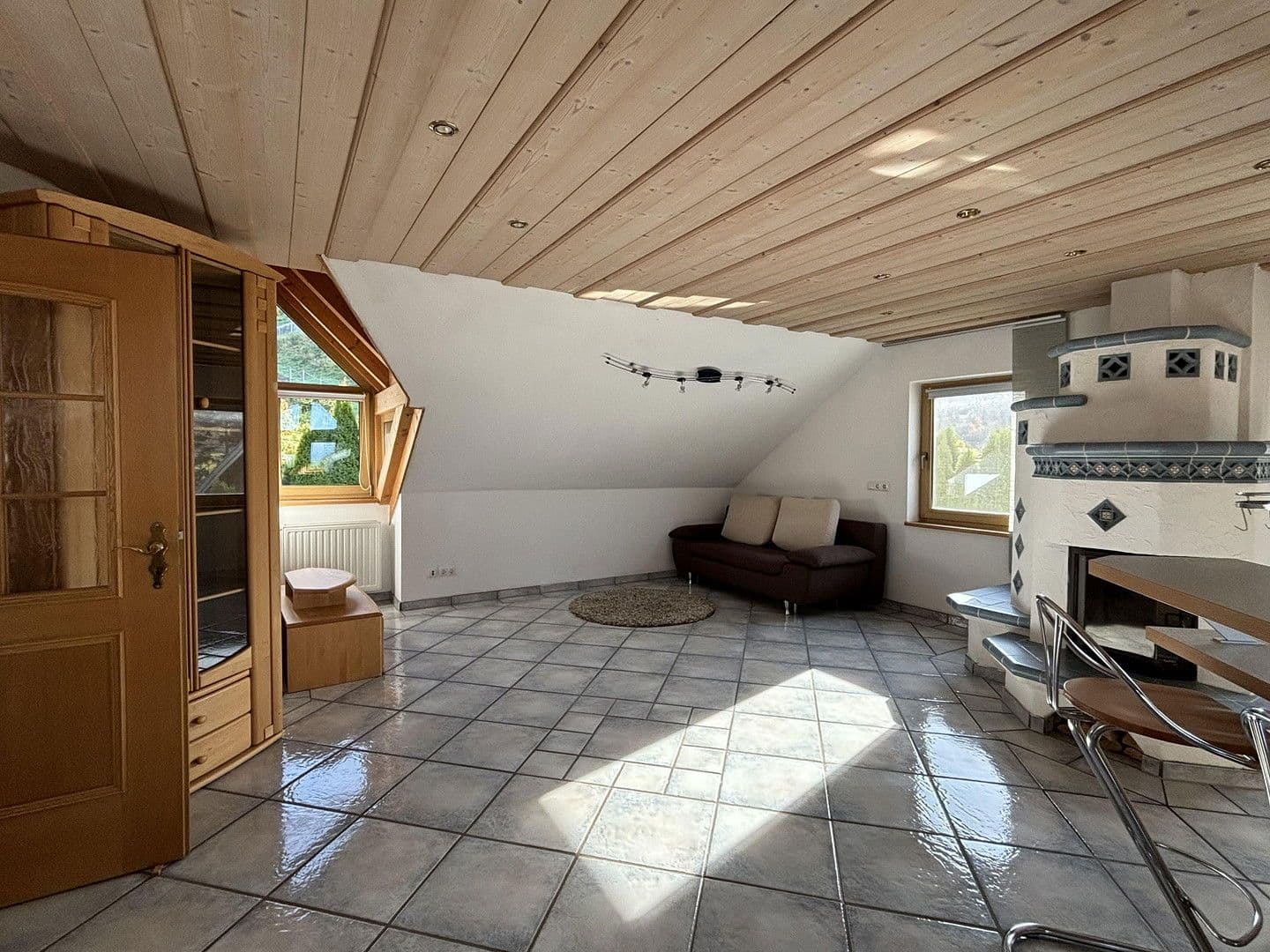 Pronájem bytu 3+1 120 m², Sulzdorf an der Lederhecke, Bavorsko Pronájem bytu 3+1 120 m², Sulzdorf an der Lederhecke, Bavorsko