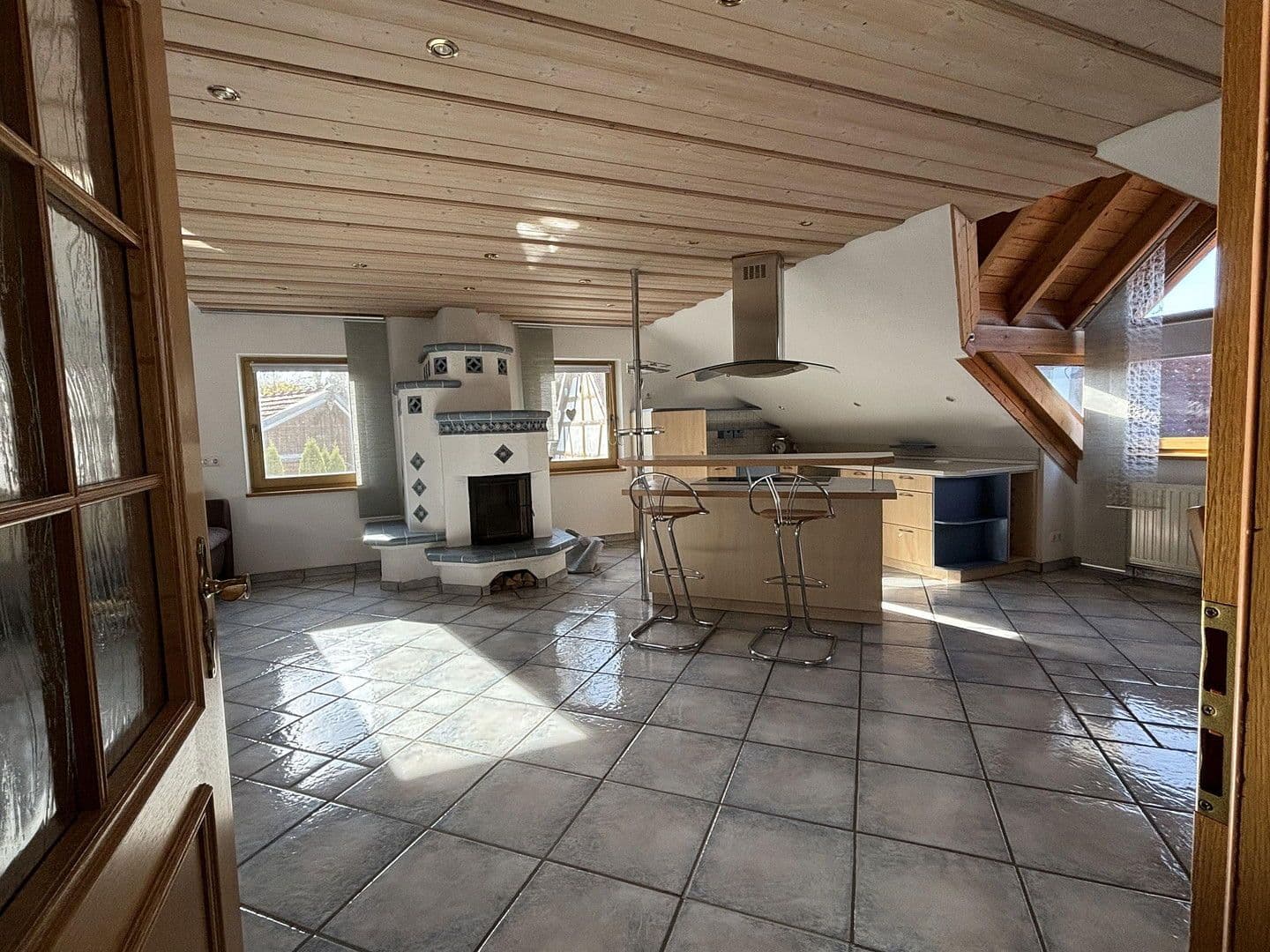 Pronájem bytu 3+1 120 m², Sulzdorf an der Lederhecke, Bavorsko Pronájem bytu 3+1 120 m², Sulzdorf an der Lederhecke, Bavorsko